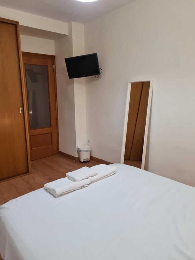 Habitacion Con Bano Privado- En Casa Familiar Beatriz 瓦伦西亚 外观 照片