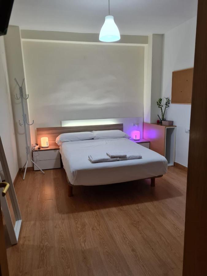 Habitacion Con Bano Privado- En Casa Familiar Beatriz 瓦伦西亚 外观 照片